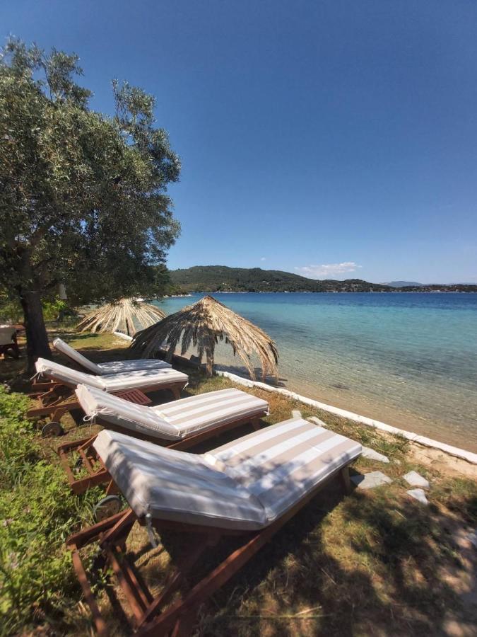 Beach House Onar Diaporos Екстер'єр фото
