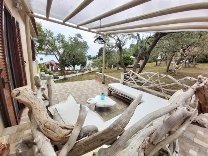 Beach House Onar Diaporos Екстер'єр фото