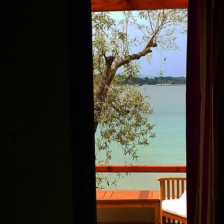 Beach House Onar Diaporos Екстер'єр фото
